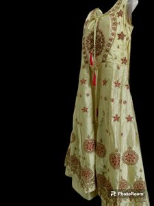Beautiful Gown 👗 For Women