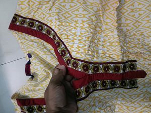 PRICE DROP : L cream knee length kurti