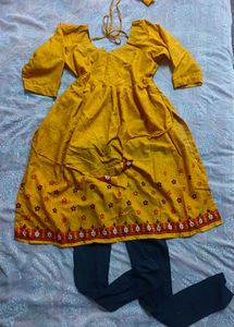 Nayra Kurta Set with bottoms (women's)