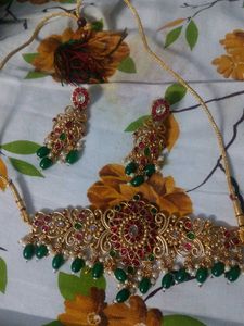 Elegant Necklace Set