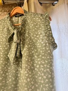 Zudio Brand New Floral Green Top