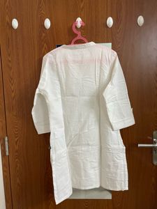 Aavaasa White Cotton Kurta