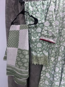 Green Floral Kurta Set