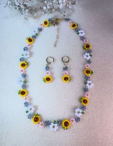 Daisy Beaded Bracelet