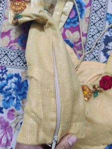Saree Wd Blouse N Peticot