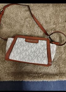 Free Delivery!! MK sling Bag Michael Kors