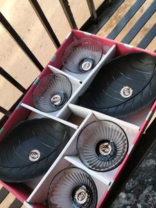 2 plate and 4 bowal gift set new