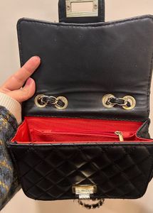 Quilted Chain Shoulder Bag