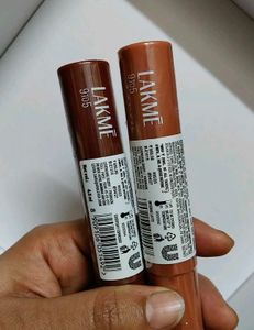 2 Sealed Matte Lipsticks