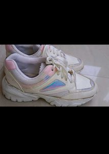 Sports Shoes 👟🎉