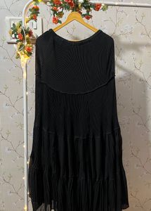 Black Pleated Tiered Midi Dress
