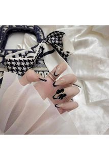 ARTIFICIAL NAILS
