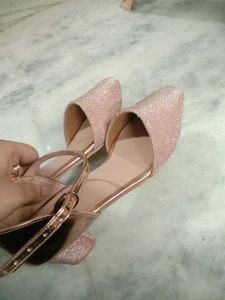Rose Gold heels🌸