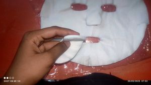 Aloe Vera Gel And Cotton Face Mask - Eye Pad