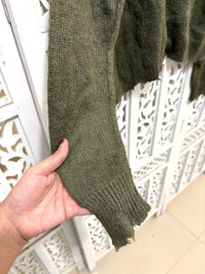 🎀Olive Green Embellished Sweater C