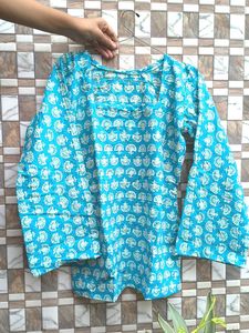 Cotton Short Kurti🩵