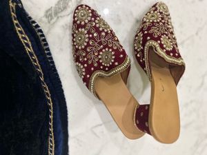Velvet Blue Kurta With Red Belly