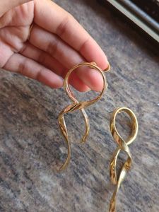 GOLDEN EARINGS