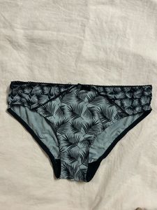 Cute Leaf Print Briefs