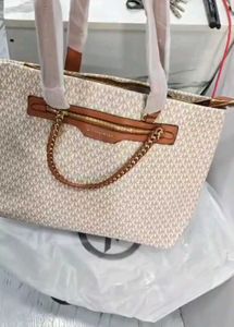Micheal Kors Handbags