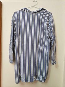Women&#39;s Striped Shirt