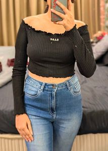 Full Sleeves Crop Top