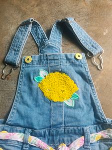 Dungri Jeans Short For Girl