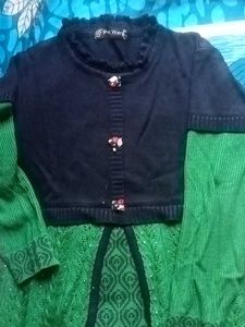 Cute Black &amp; Green Cardigan