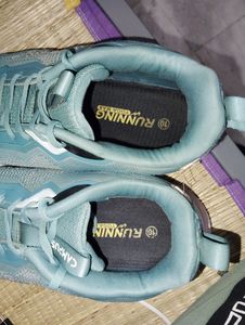Campus Sports Shoes Size 10