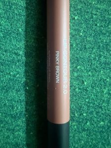 HUDABEAUTY Lip Contour “Pinky Brown” LipPencil