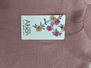 New with Tag Mock Neck sweater 36 bust