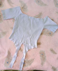 Cute White Top.. New Top .. Xs Size Cheapest Price