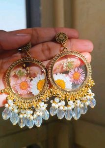 Raisin Art Earrings Floral
