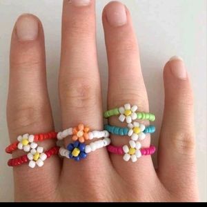 Daisy Beaded Rings