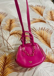Baggit Candy Pink Sling Bag For Hot Girls