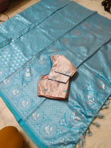 beautiful saree with blouse 🥶