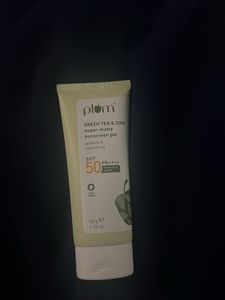 Plum Green Tea &amp; Zinc Sunscreen SPF 50