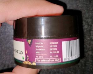 Pilgrim Red Vine Face Cream SPF 30