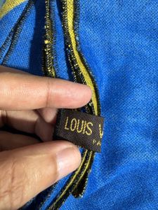 Louis Vuitton Stole Super Soft Semi Winter 🥶