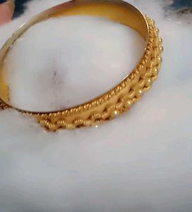 Gold Tone Bangle Single Piece Wear In Saree &#39;Kurt