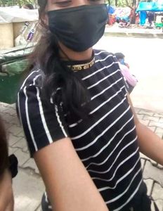 Striped Graphic Cropped Tee