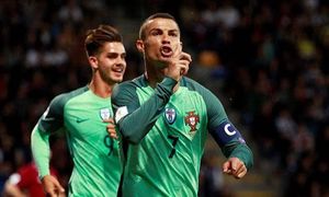 Portugal 2016 very rare Ronaldo footbal jersey