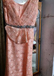Gown For Sell Bhut Hi Pyara H Ak Bar Pehna.
