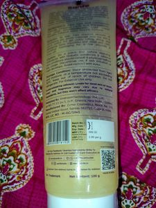 Sanfe Kesar Instant Glow Exfoliating Gel