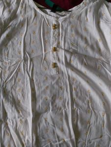 WHITE MID LENGTH KURTI