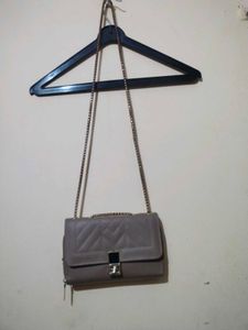 Chain Strap Crossbody Wallet