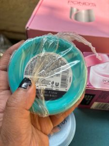 Pond's Skin Care Set