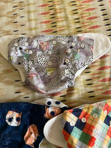 New , Unused UNO Cloth Diaper Set Of 5