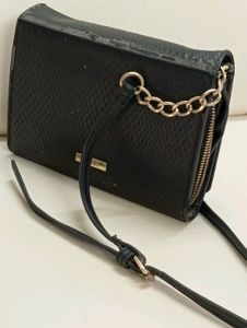 PRICE DROPPED 😍ALDO SLING BAG