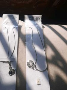 The  necklace